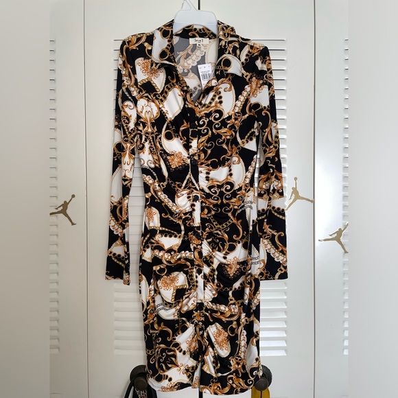 Dress - Picture 1 of 5